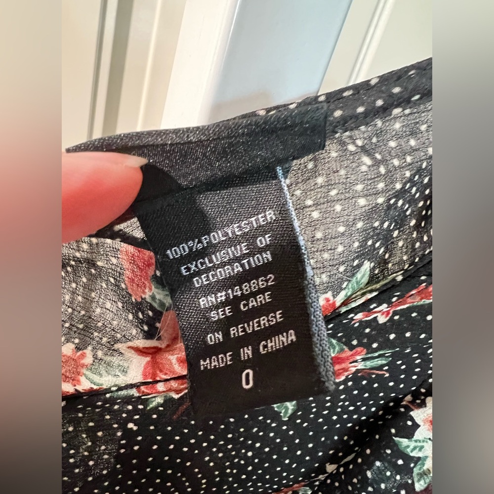 Torrid Ruffled Floral Blouse - Picture 4 of 11
